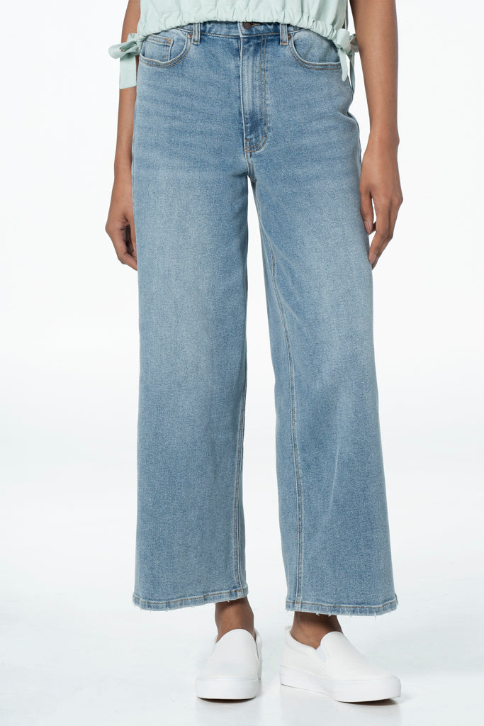 Refinery Stores |Shop Womens Denim, Pants & more at Refinery